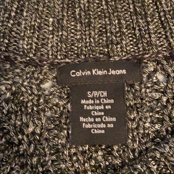 Calvin Klein Sweater - Picture 2 of 4